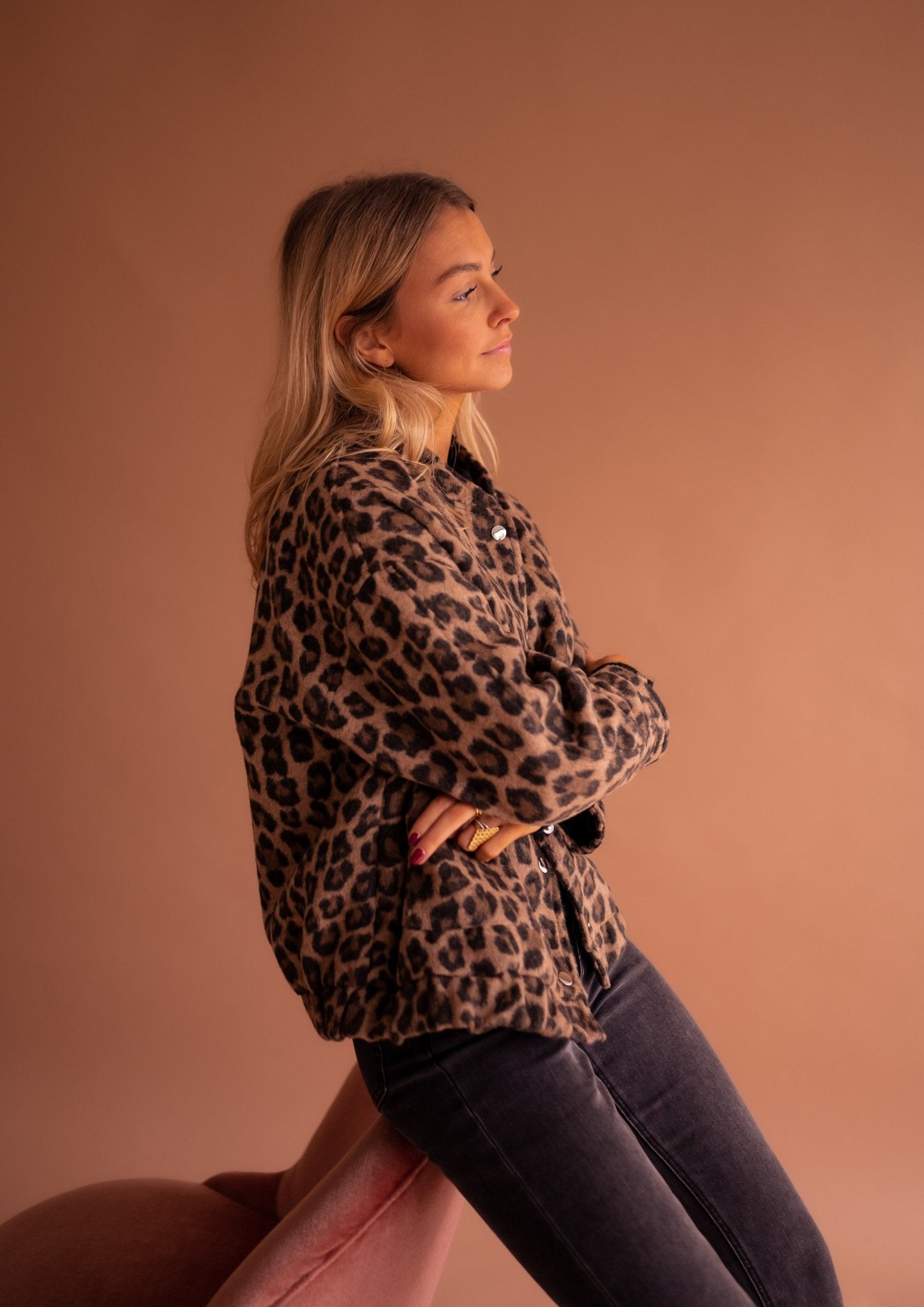 SOFIA | Jachetă cu Stil Îndrăzneț și Imprimeu Leopard